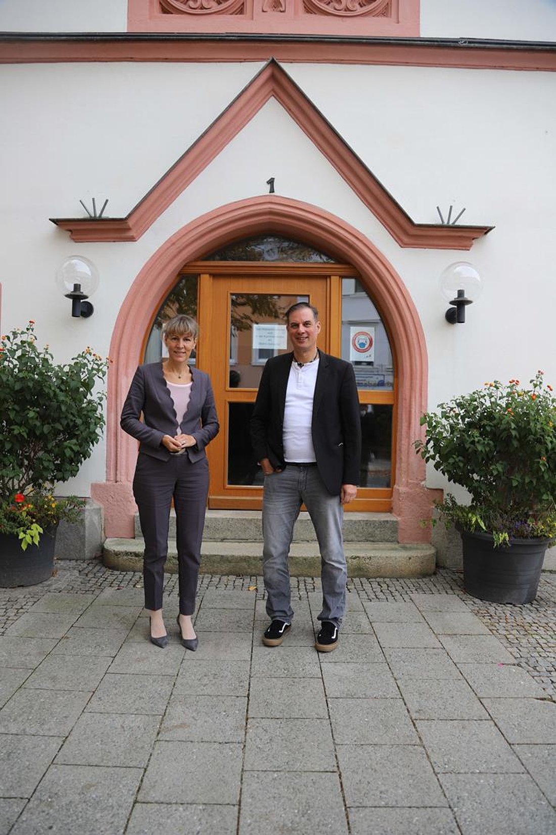 Auf diesem Foto ist Eva Döhla mit Carsten Reichel zu sehen