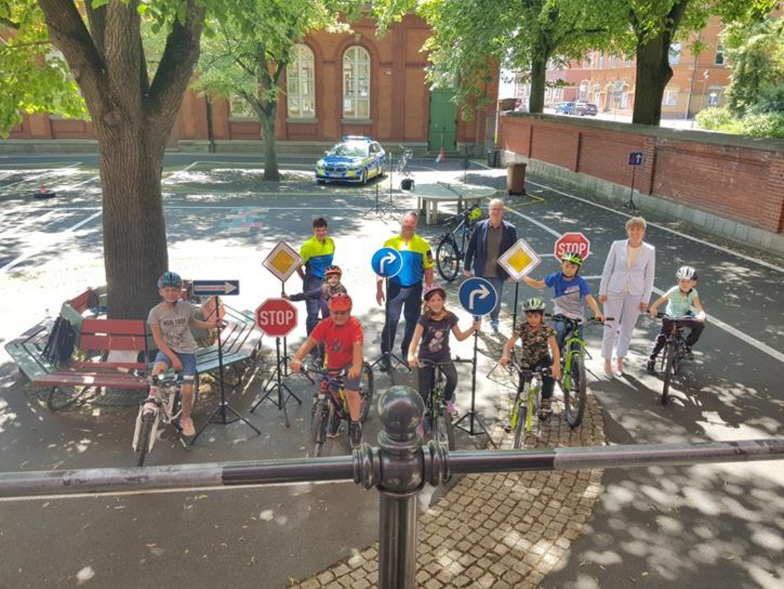 Auf diesem Foto sind Radfahrer zu sehen