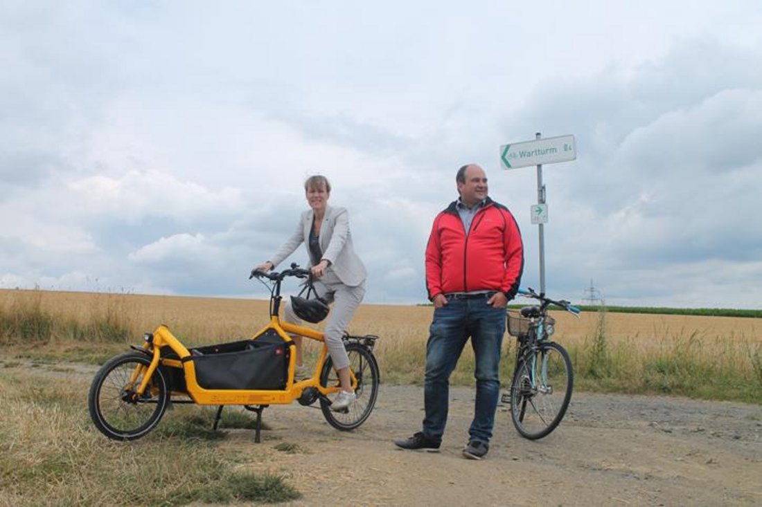 Auf diesem Foto ist Eva Döhla mit Jürgen Baumann zu sehen