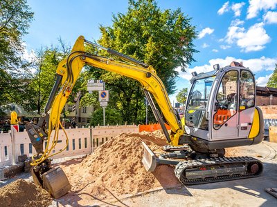 Auf diesem Foto ist eine Baustelle zu sehen