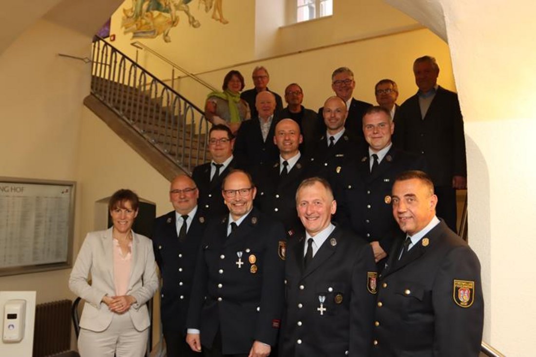 Auf diesem Foto sind Feuerwehrmänner zu sehen