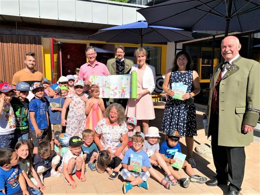 Auf diesem Foto ist ein Sonderpreis für Kinder am Schlappentag zu sehen