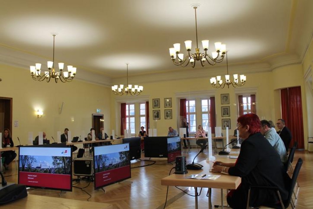 Auf diesem Foto ist der Innenraum im Rathaus zu sehen